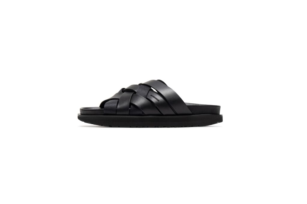 YUGAHU BLACK